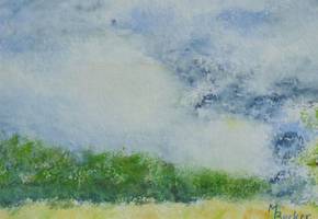 Das Bild zeigt ein Aquarell einer Landschaft mit Bäumen und Wolken am Himmel - gemalt von Margarete Becker